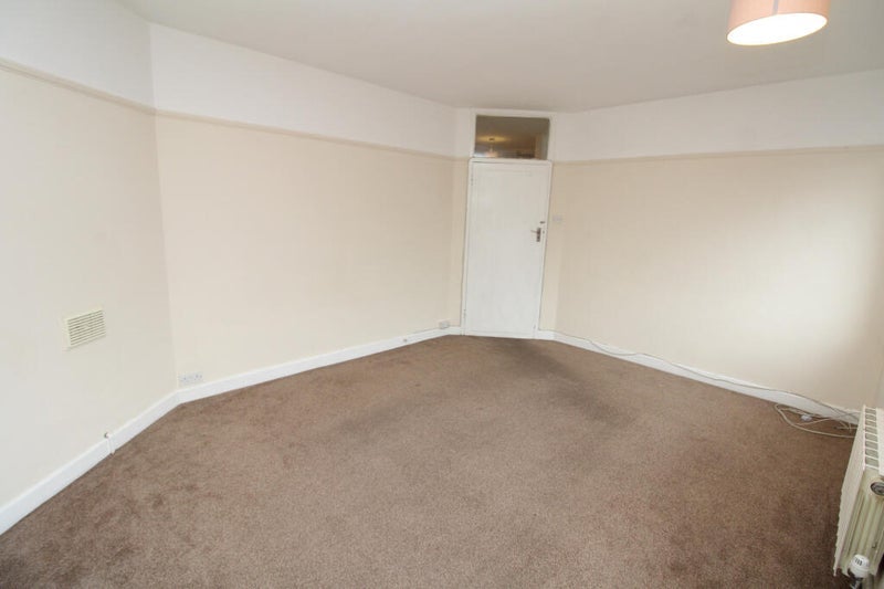Room Howard Road in Greater London