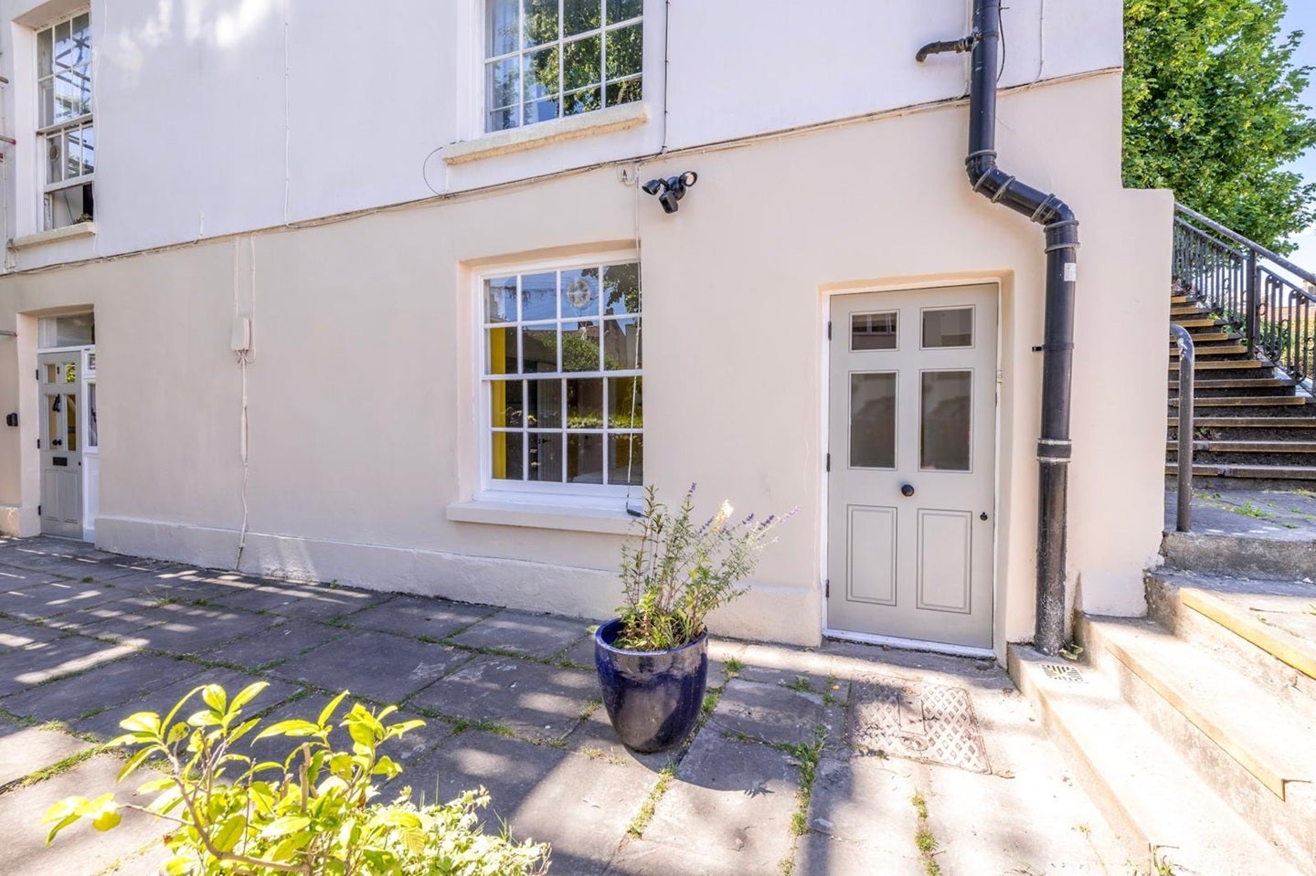 Flat Kingsdown Parade in Bristol
