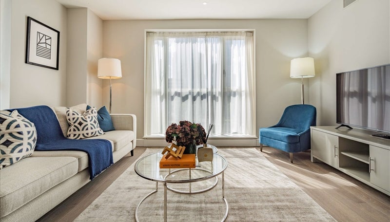Flat Westferry Circus in Greater London