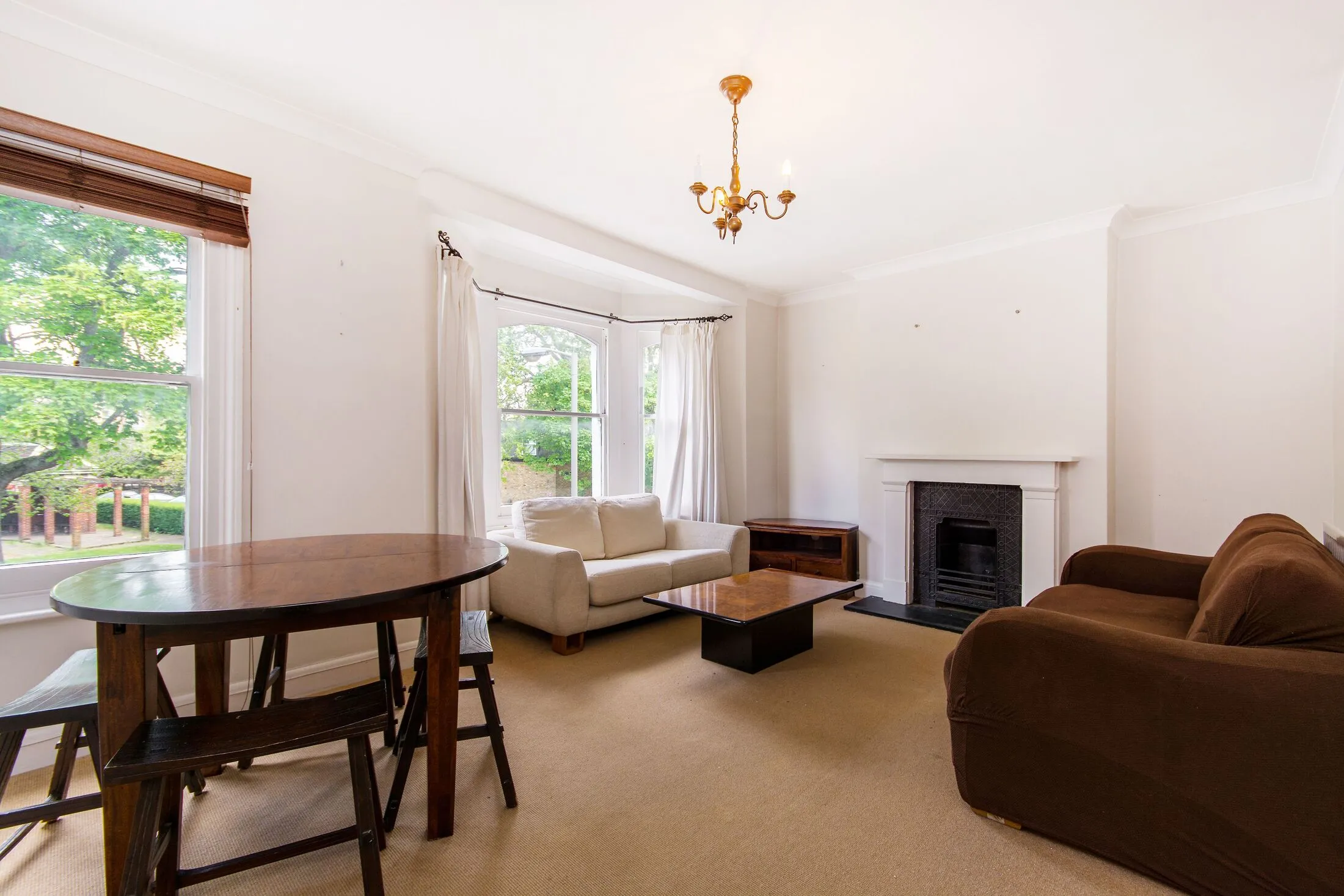 Flat Patience Road in Greater London