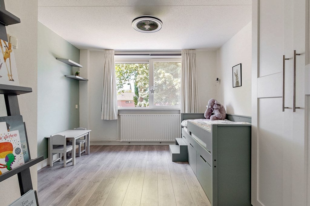 Tussenwoning te koop: Schweitzerstraat 59, Kudelstaart