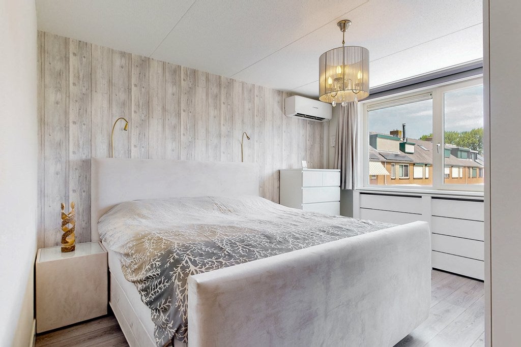 Tussenwoning te koop: Schweitzerstraat 59, Kudelstaart