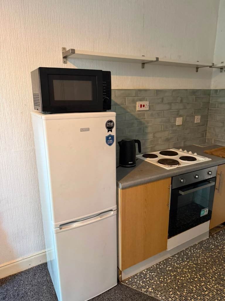 Flat Eastwood Avenue in Glasgow