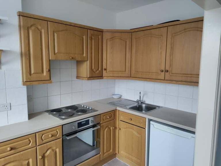 Flat Richmond Way in Greater London