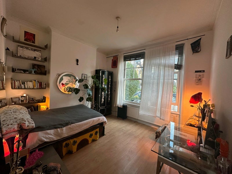 Room Thistlewaite Road in Greater London
