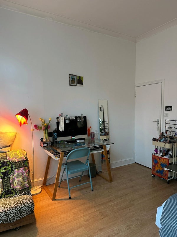 Room Thistlewaite Road in Greater London