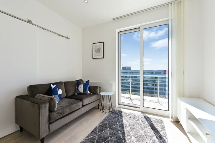 Flat Great West Road in Greater London