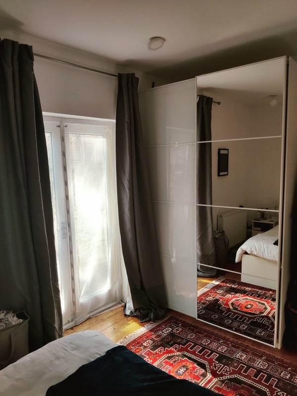 Room Dalyell Road in Greater London