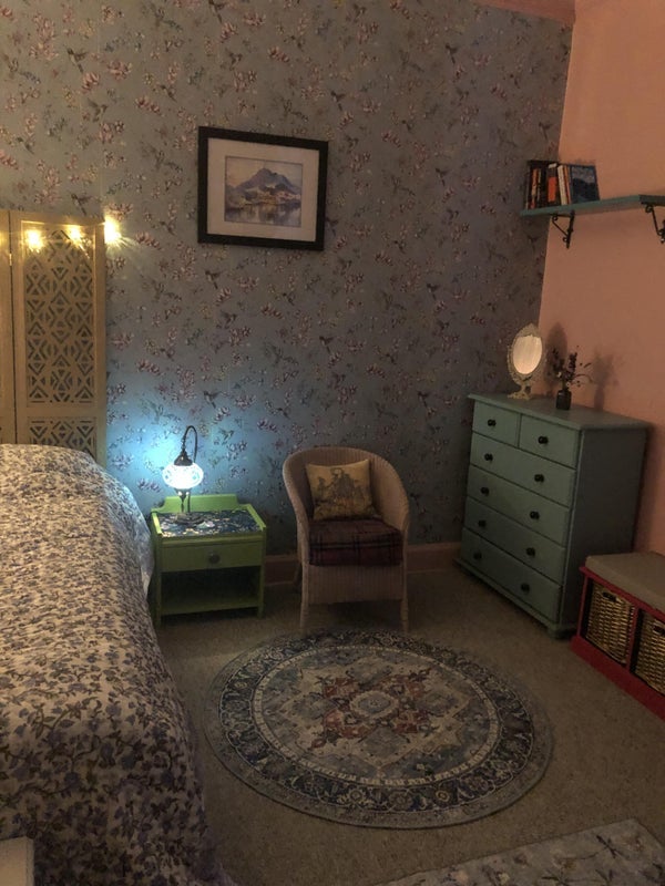 Room Spottiswoode Road in City of Edinburgh