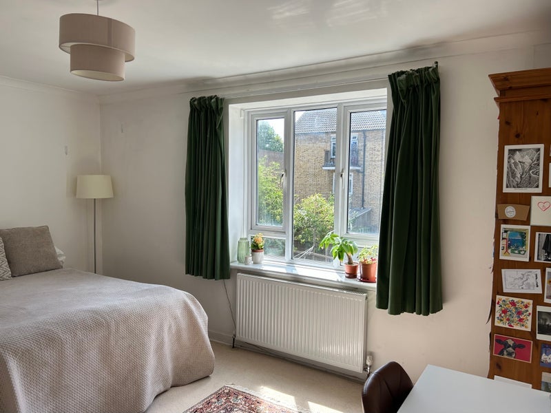 Room Rainhill Way in Greater London