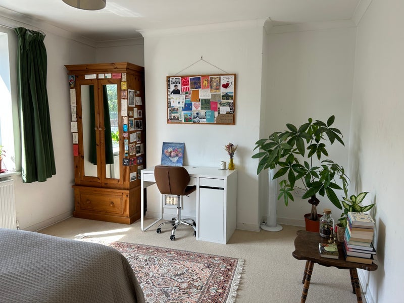 Room Rainhill Way in Greater London