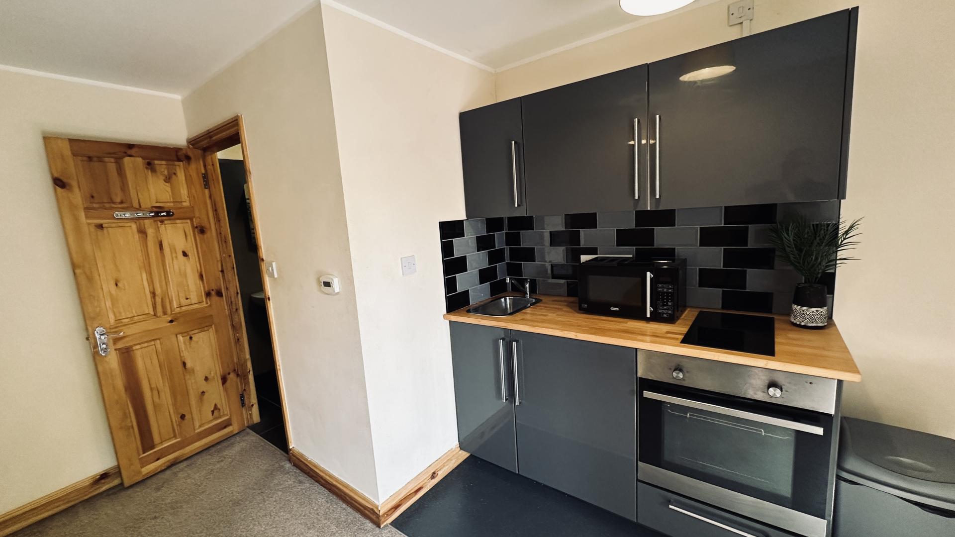 Flat Cheyney Road in Chester