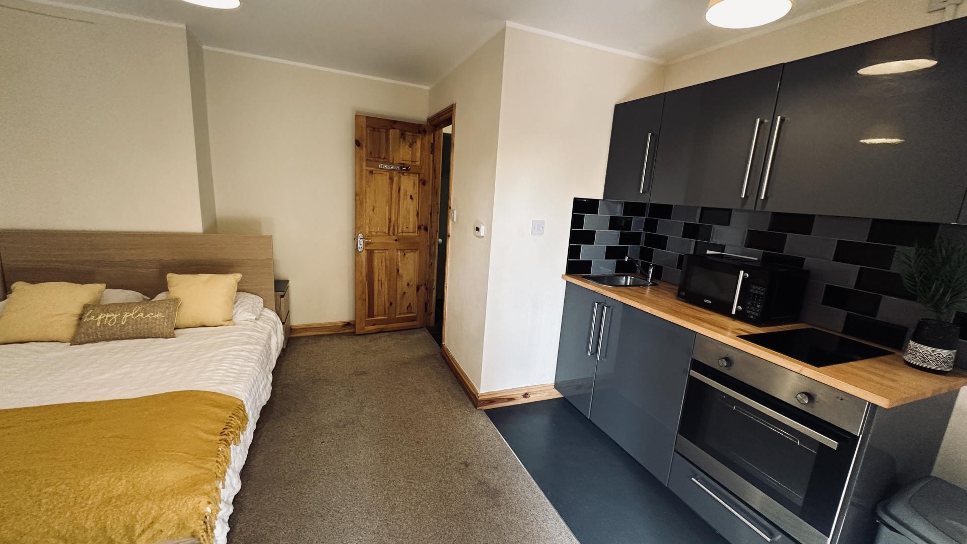 Flat Cheyney Road in Chester