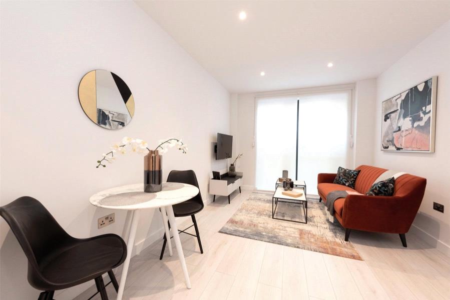 Flat London Road in Surrey Heath