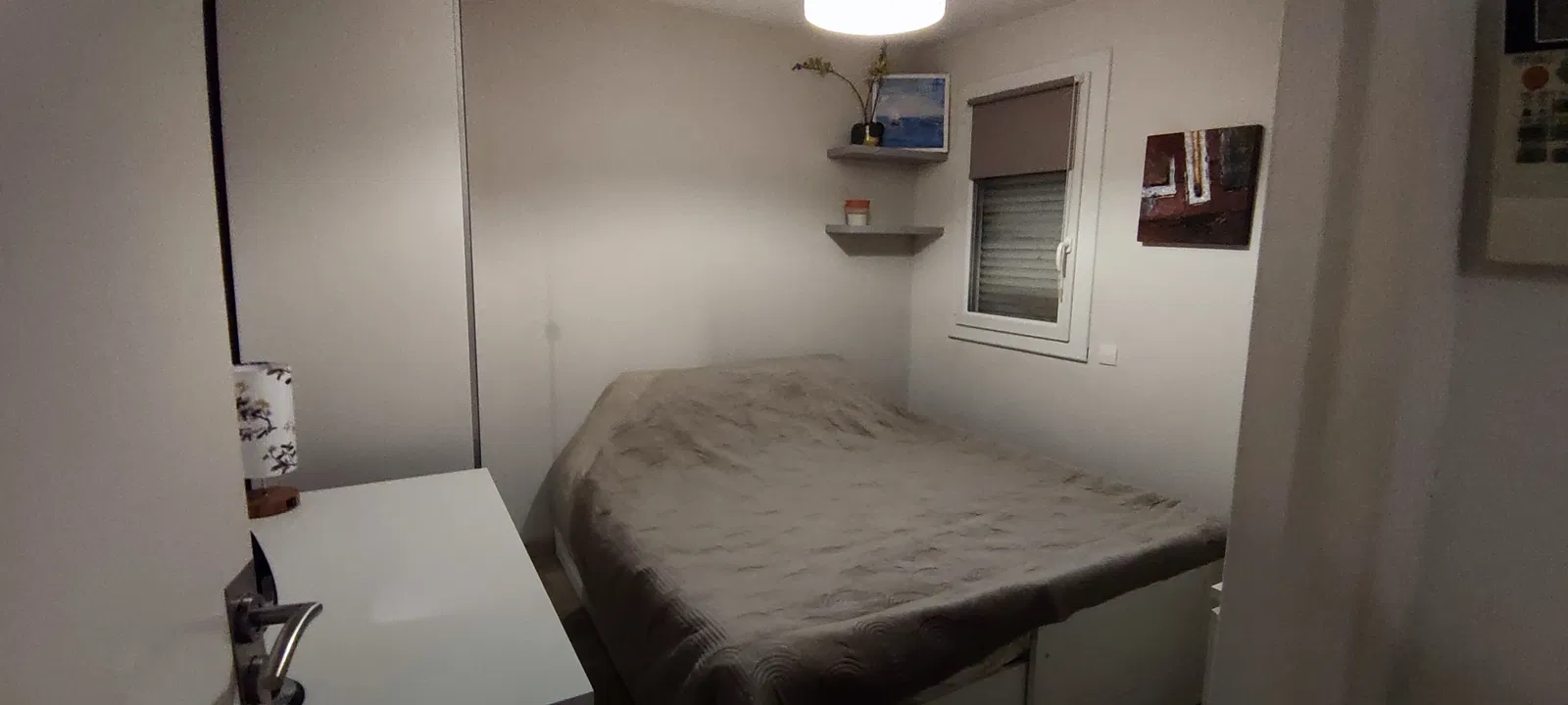 Room Rue Savorgnan de Brazza in Marignane