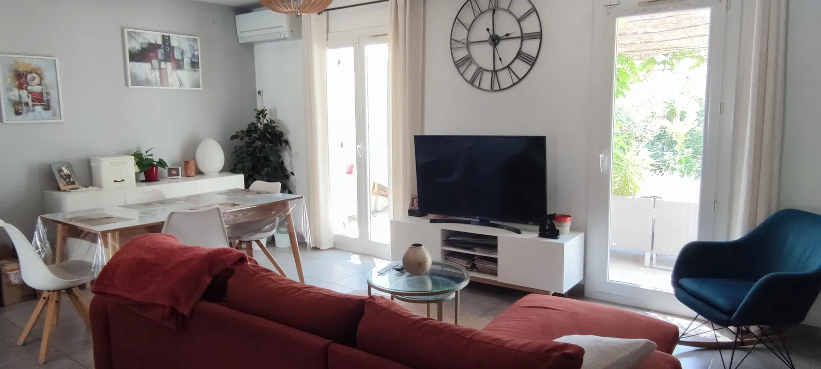 Room Rue Savorgnan de Brazza in Marignane