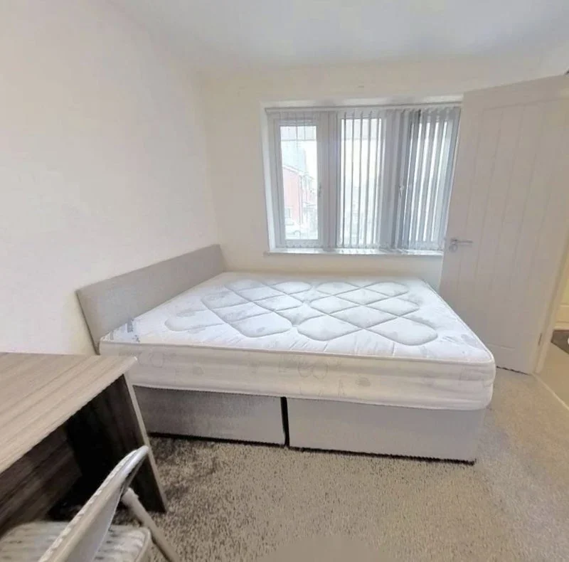 Room University Square in Leeds