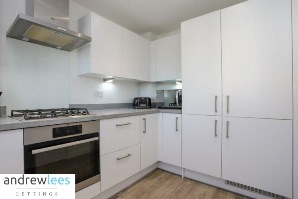 House Pear Tree Close in Puriton