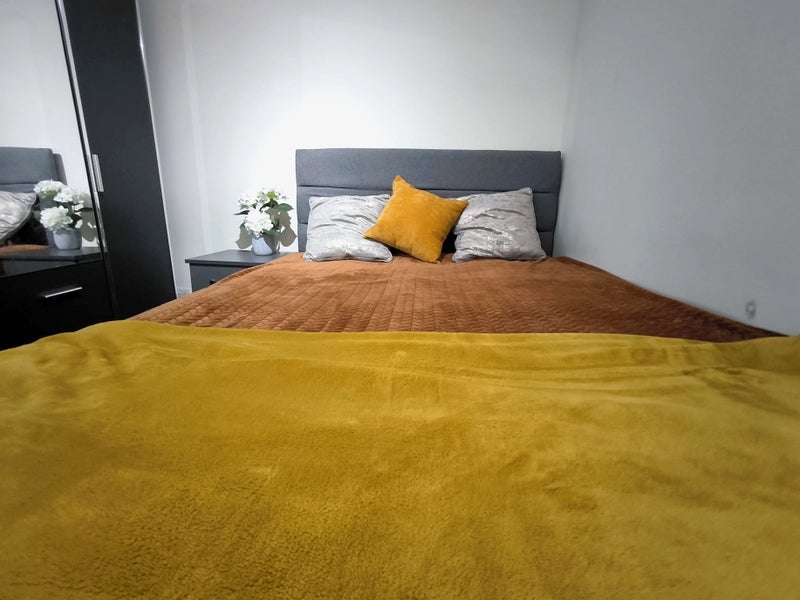 Room Longore Square in Nottingham