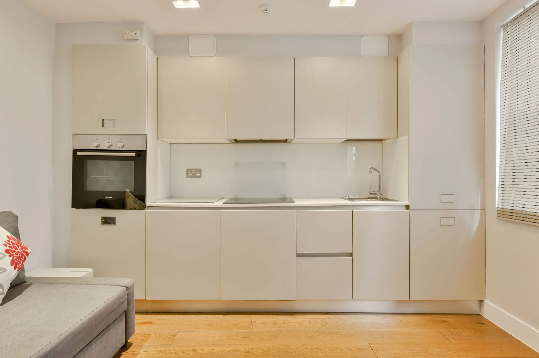 Flat Lime Grove in Greater London