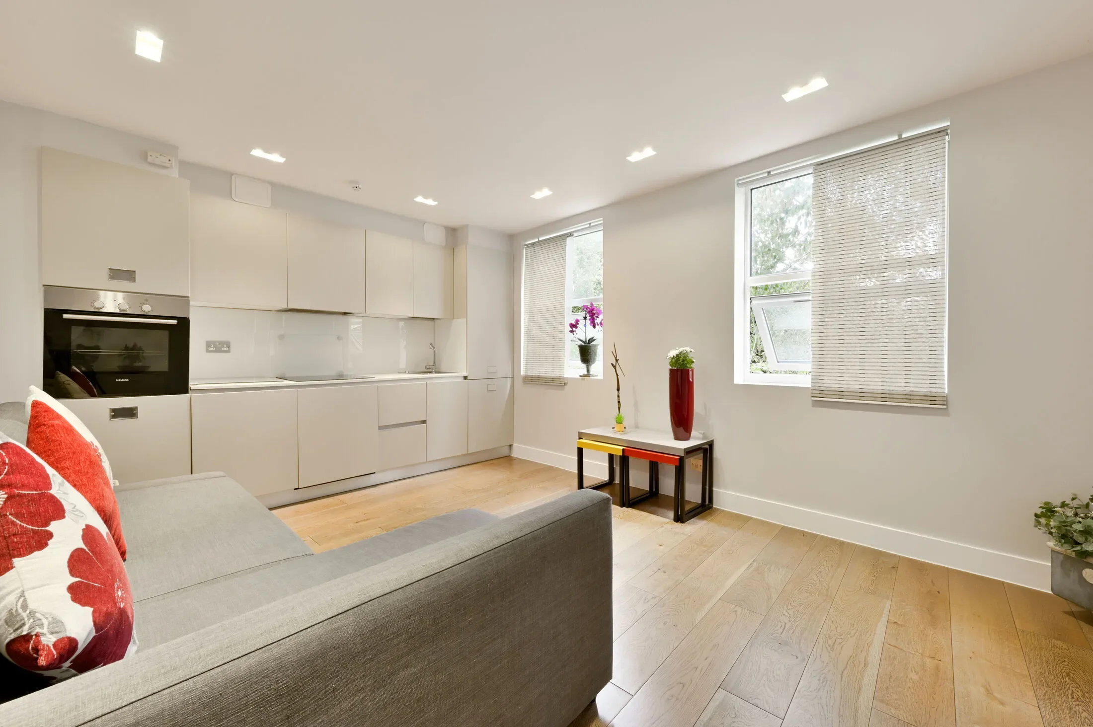 Flat Lime Grove in Greater London