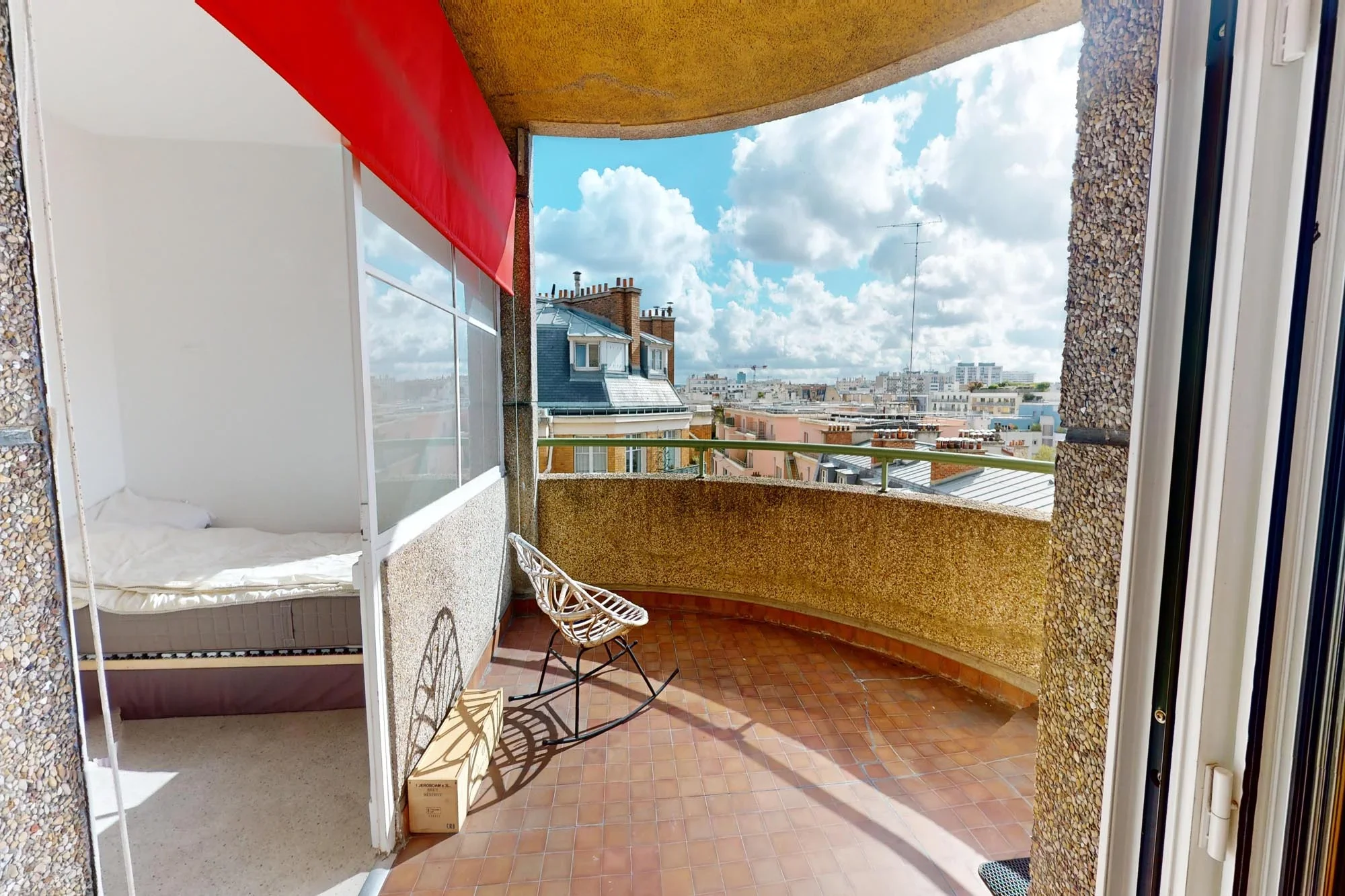 Flat Pont Mirabeau in Paris