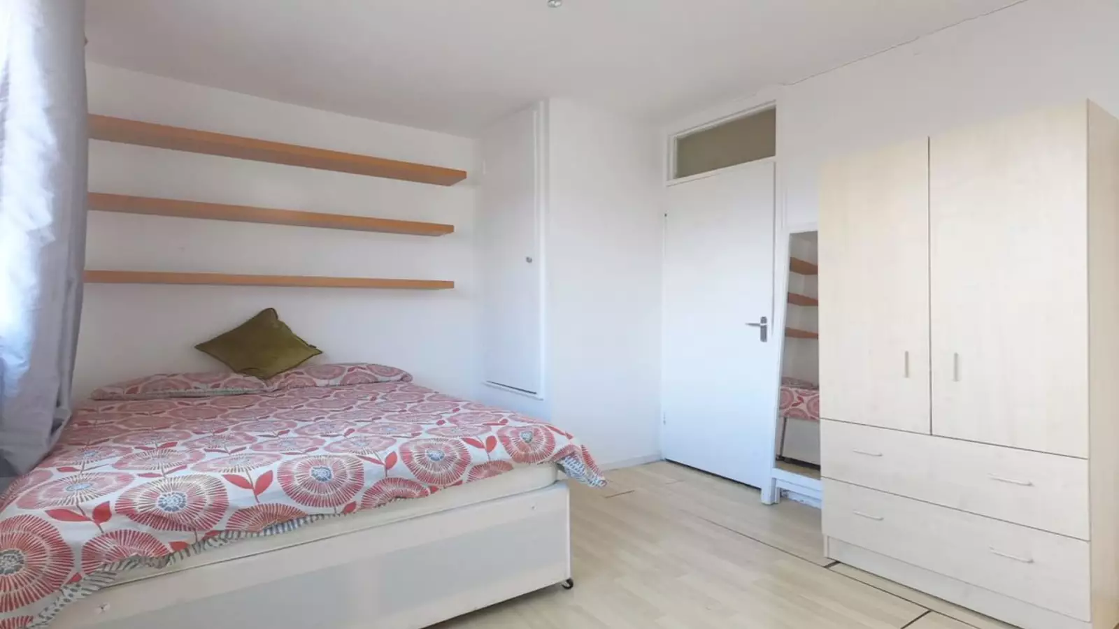 Room Royal Crescent Mews in Greater London