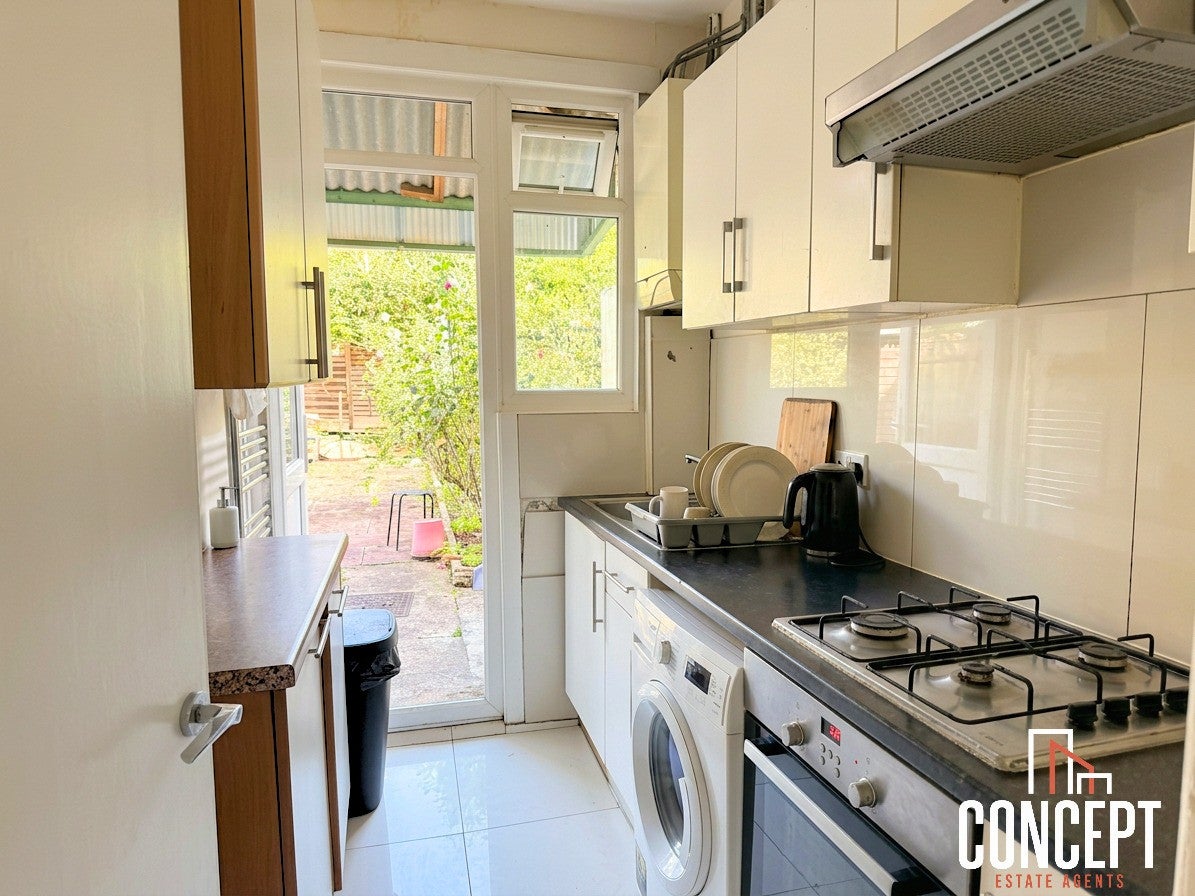 House Deal Road in Greater London