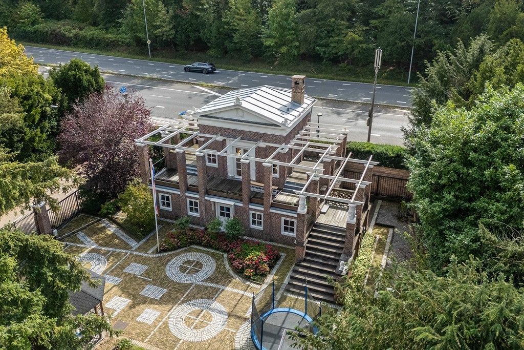 Huis Raadhuislaan in Wassenaar