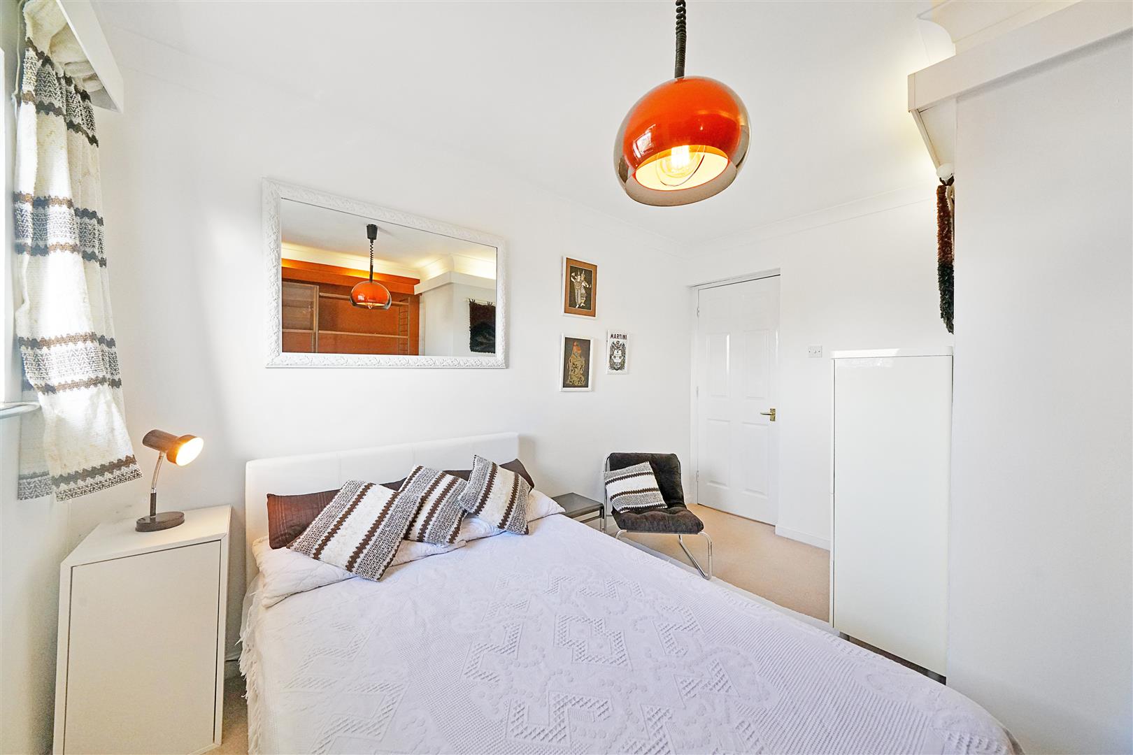 Flat Beaulieu Avenue in Greater London