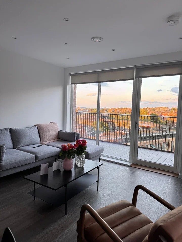 Room Headlam Road in Greater London