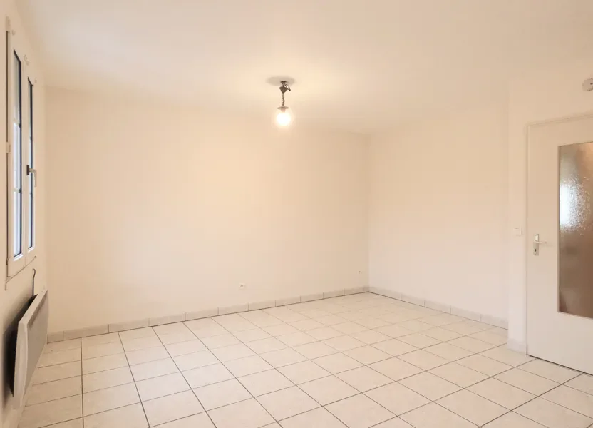 Flat Place Mathieu Jaboulay in Saint-Genis-Laval