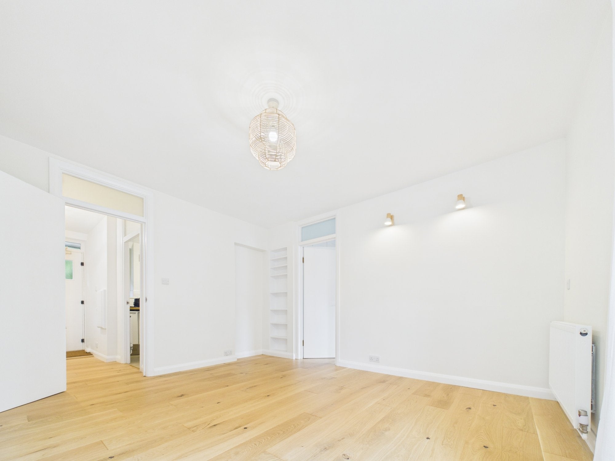 Flat Cahir Street in Greater London