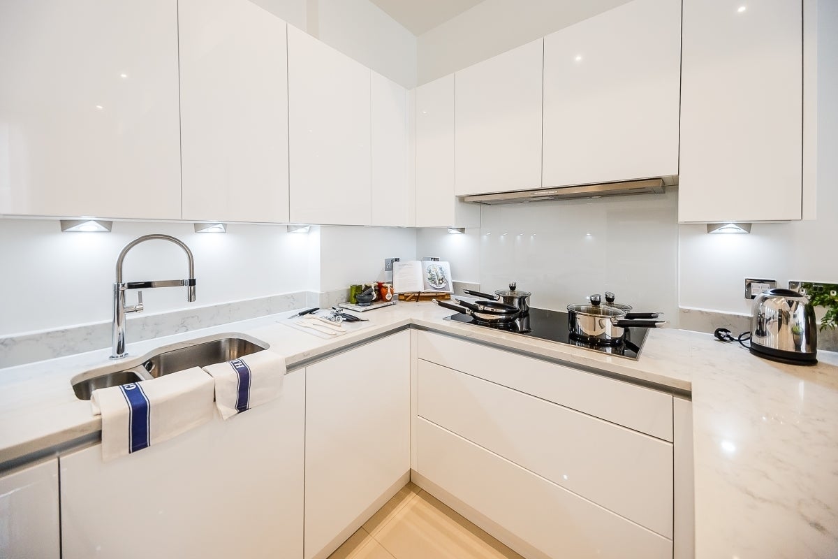 Flat Rainville Road in Greater London