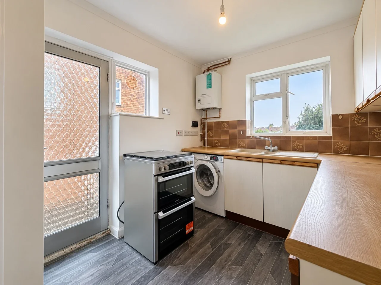 House Deeds Grove in High Wycombe