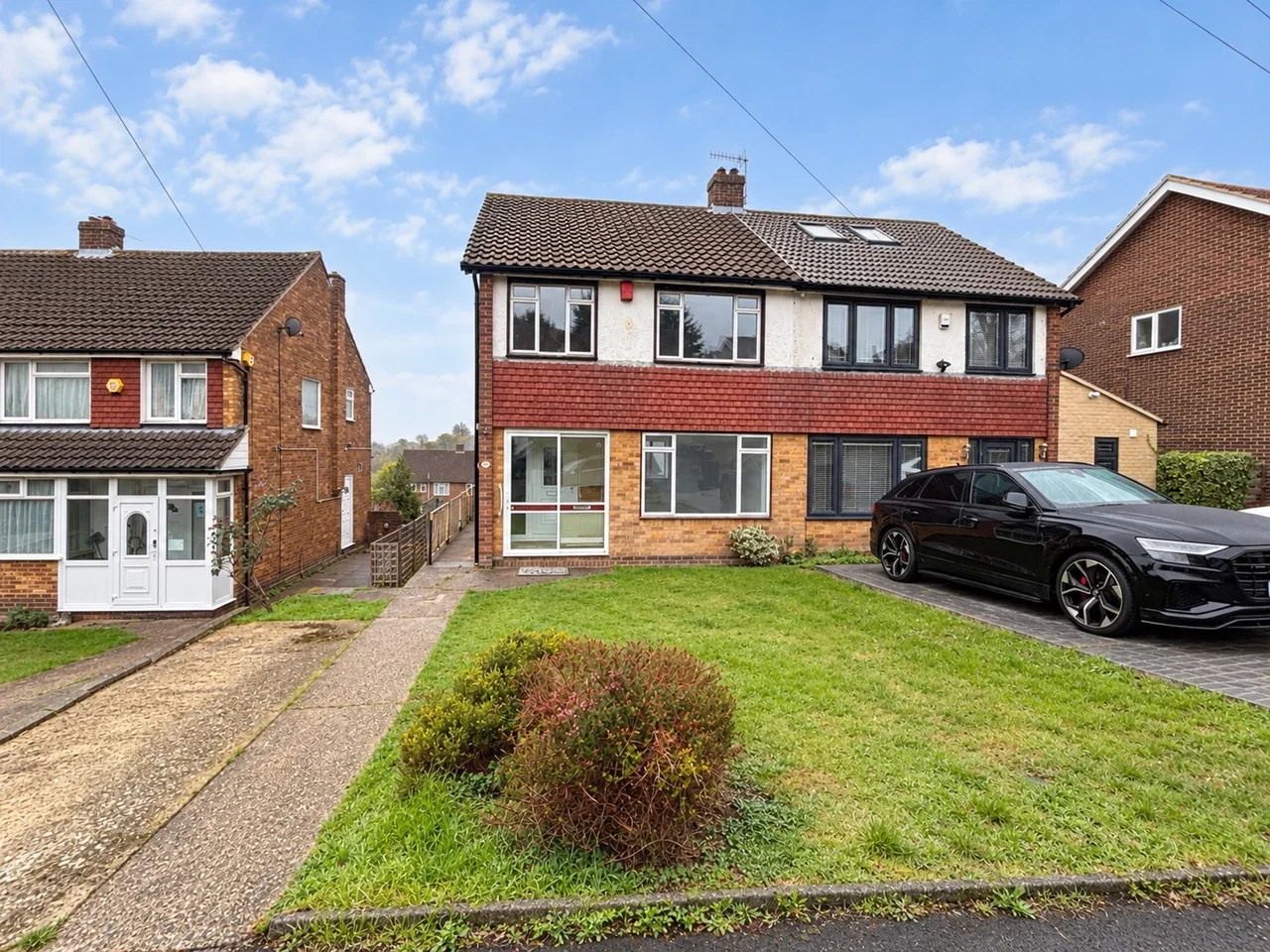 House Deeds Grove in High Wycombe