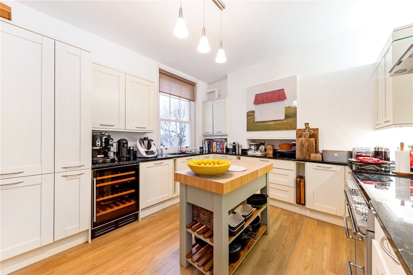 Flat Bridstow Place in City of Westminster