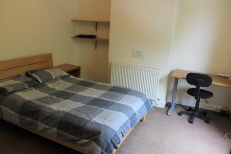 Room Sealand Road in Chester