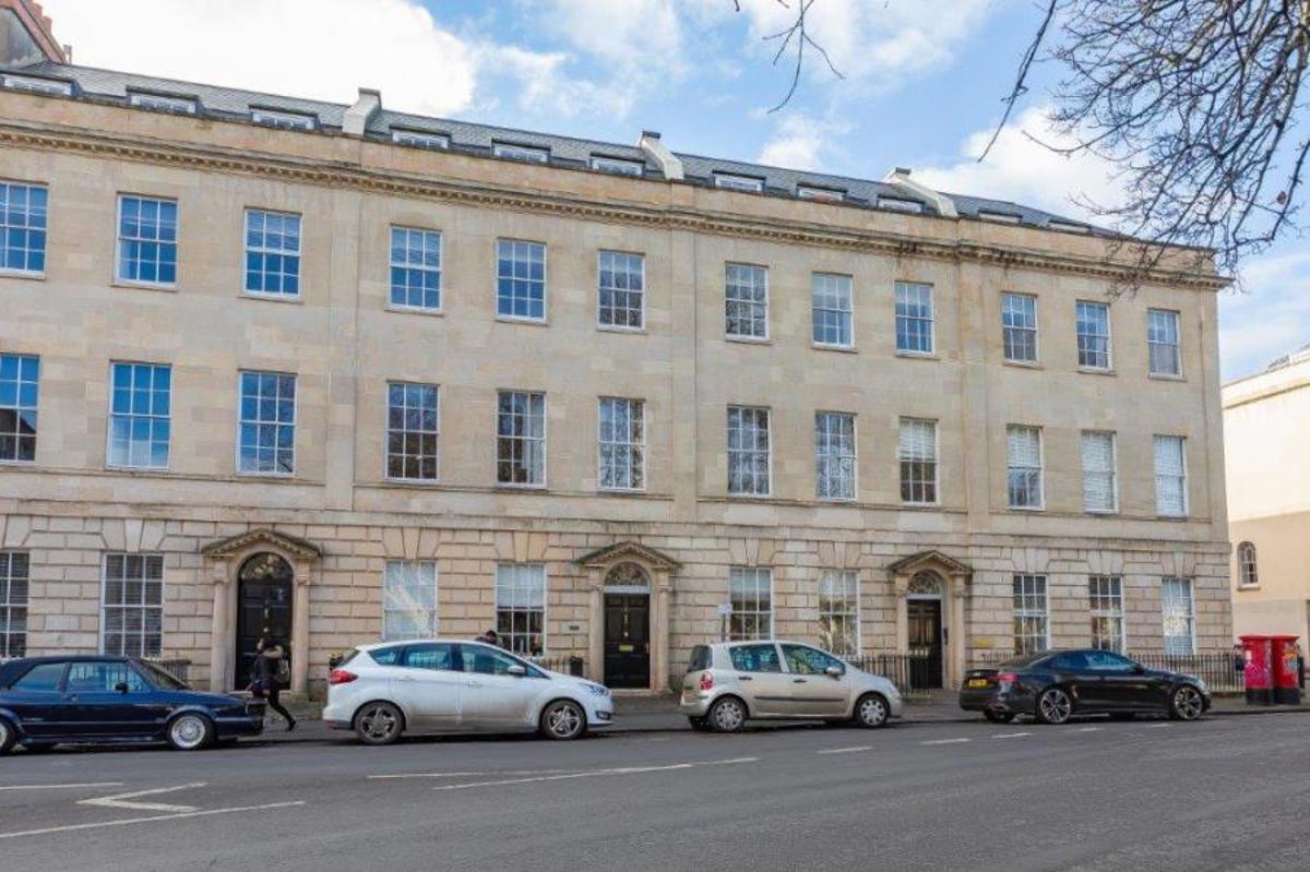 Flat Portland Square in Bristol