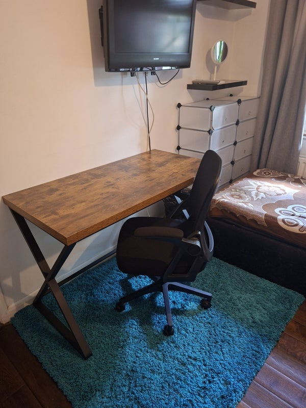 Room Twine Court in Greater London