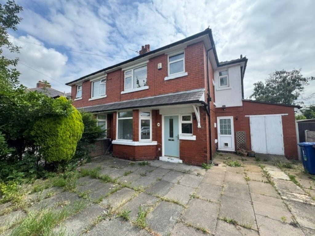 House Marlborough Avenue in Wigan