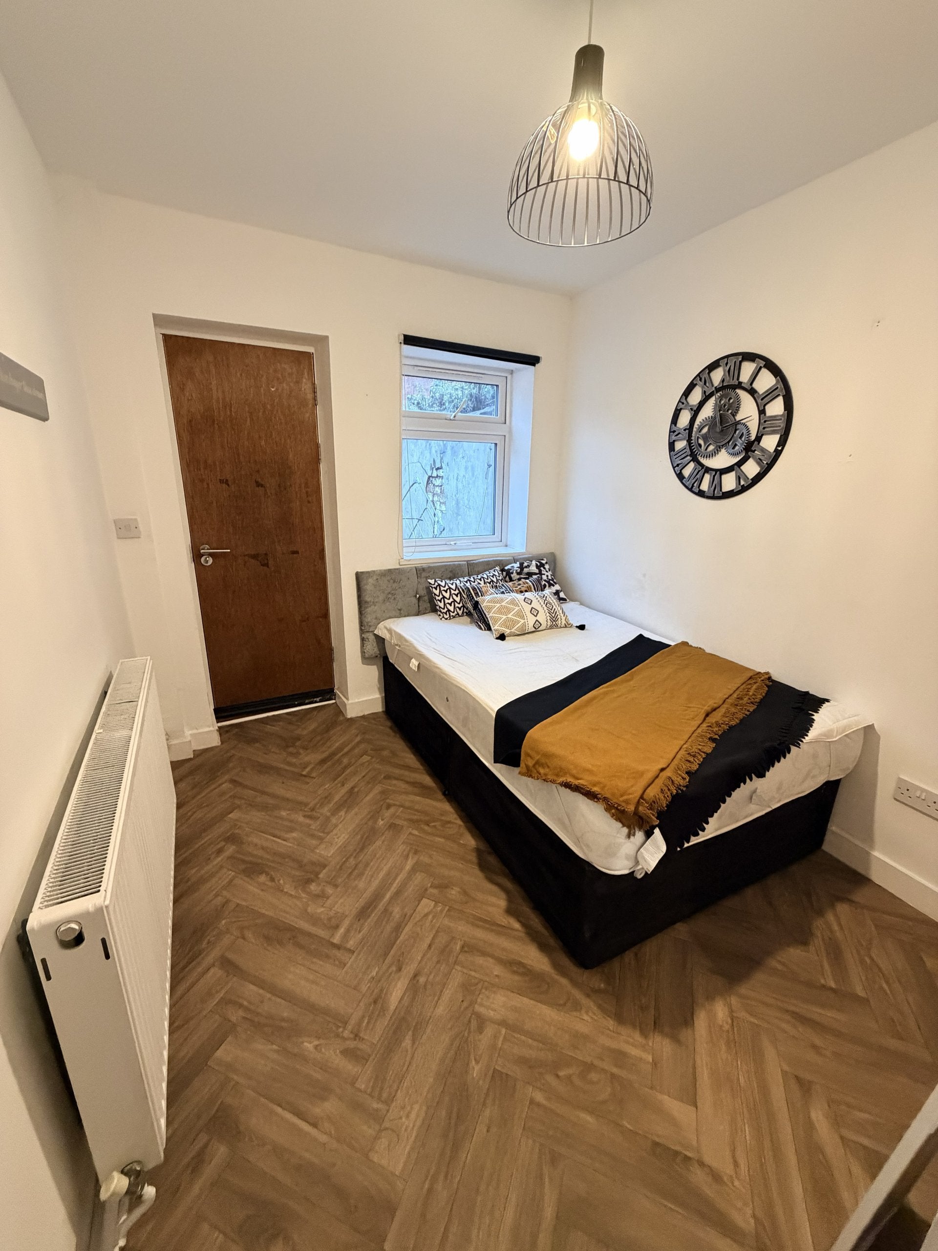 Flat Percy Road in Leicester