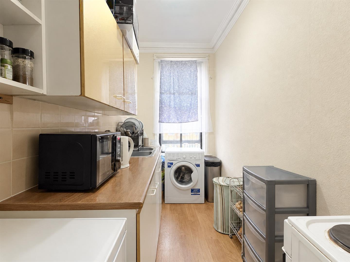 Flat Kenilworth Road in St Leonards