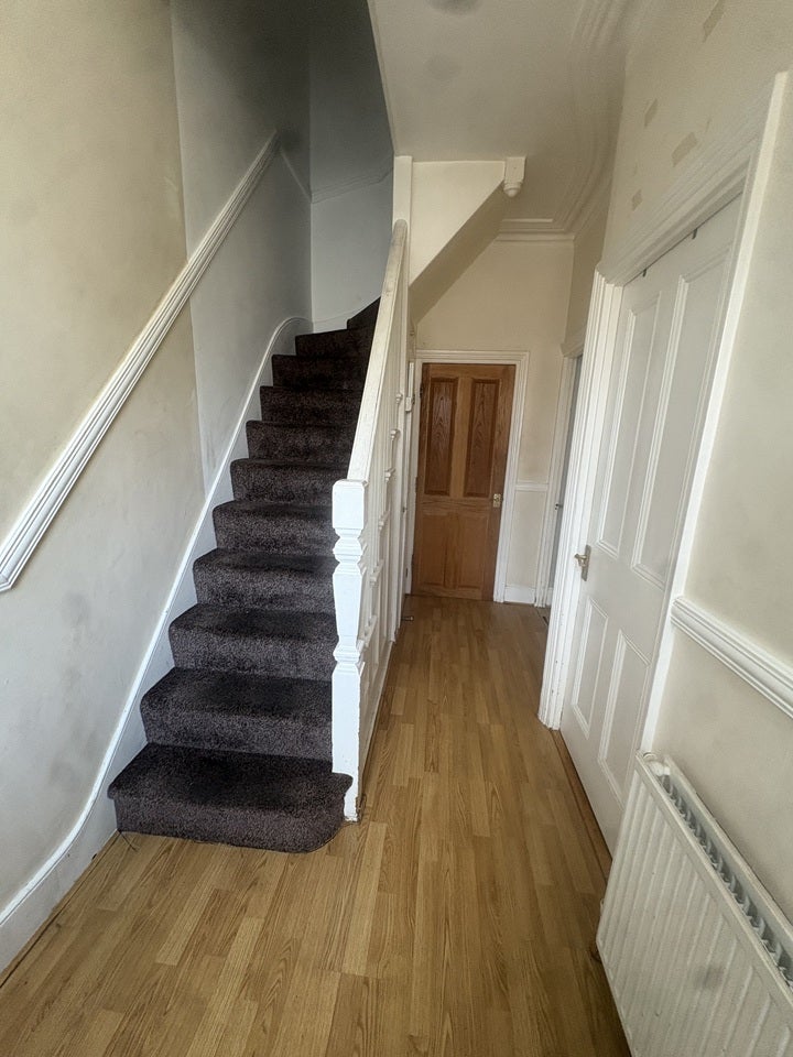 Room Quebec Road in Greater London
