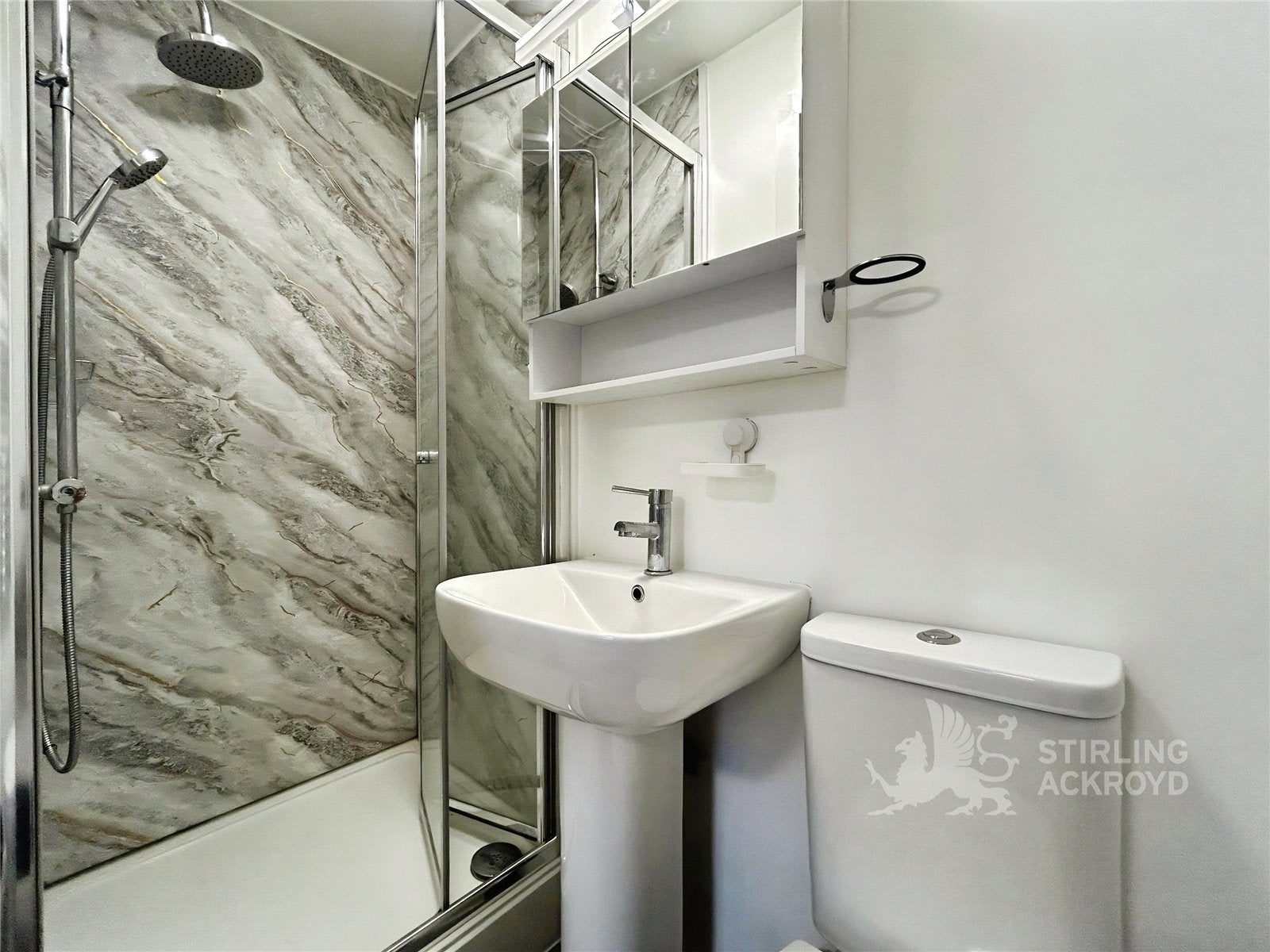 Room Cobbett Road in Guildford