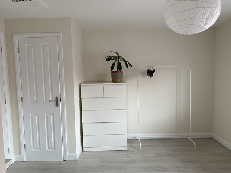 Room Cow Leaze in Bristol