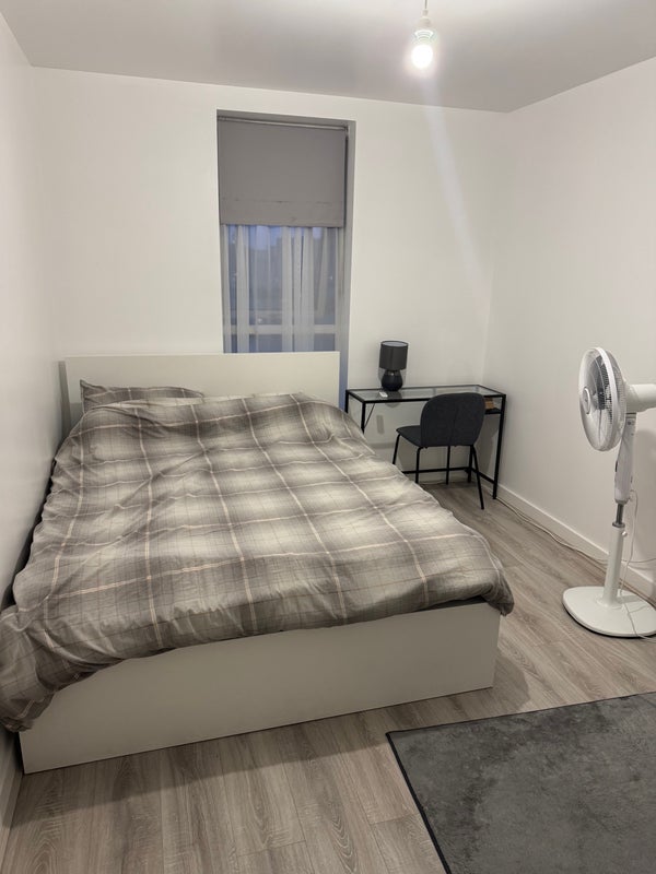 Room Barchester Street in Greater London
