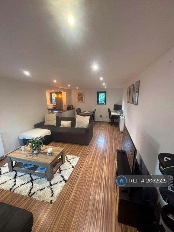 Flat Foxwell Street in Greater London