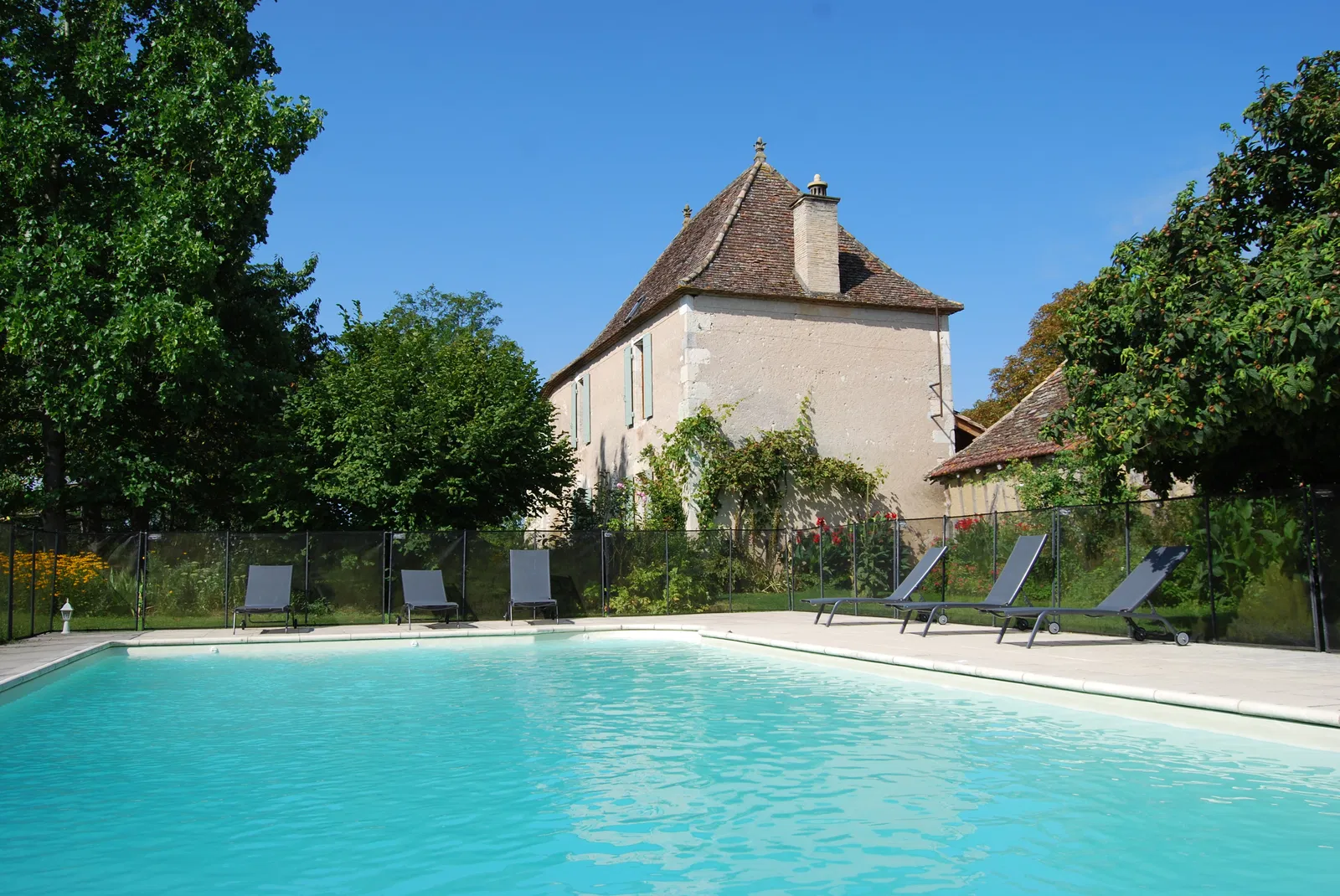 Chambre Route de Vergnes à Villeréal