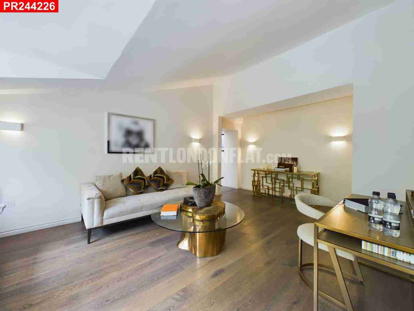 Flat Rutland Gate in City of Westminster